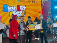 Madra Swara MAN 2 Padang dinobatkan sebagai Penampil Terbaik Skola Art Fest 2025