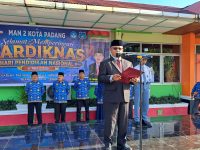 Madrasah Terpadu Gunung Pangilun Gelar Upacara Hardiknas Gabungan